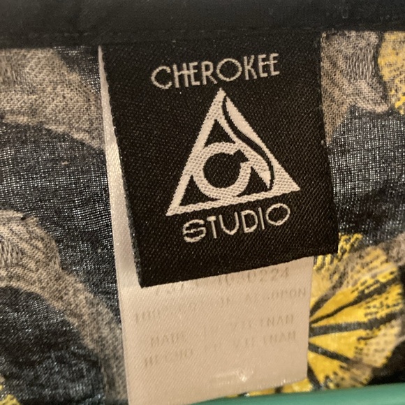 Scrubs great condition solid as set large - Picture 5 of 11